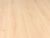 49 m2 laminaat plank - 1383 x 193 x 10 mm - afbeelding 1 van  4