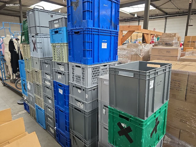 (49x) diverse pvc bakken - afbeelding 1 van  3