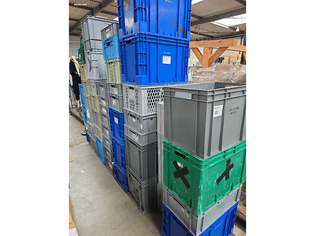 (49x) diverse pvc bakken - afbeelding 2 van  3