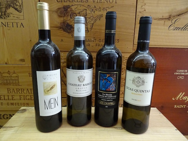 4x 75cl diverse witte wijn - afbeelding 1 van  5