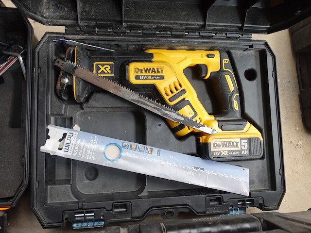 4x accu dewalt machine - afbeelding 5 van  10
