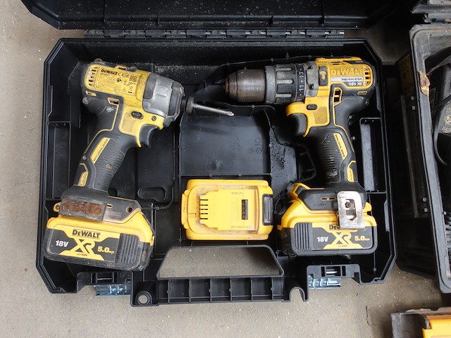 4x accu dewalt machine - afbeelding 9 van  10
