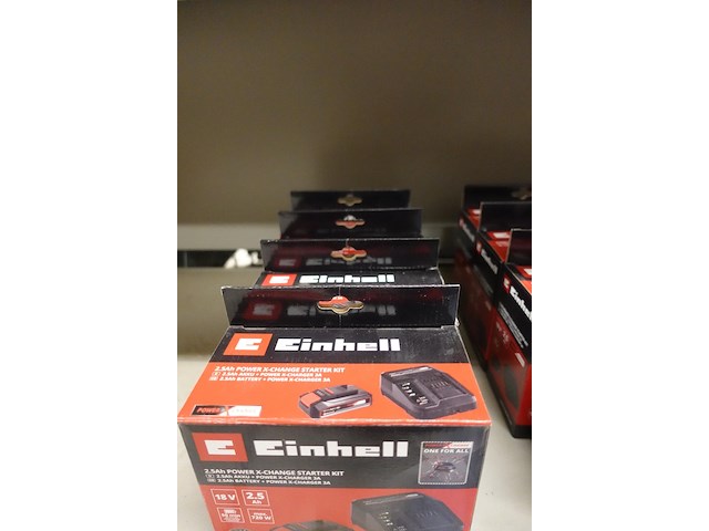 4x accu met lader einhell - afbeelding 2 van  3