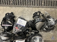 4x ademluchtmaskers dräger panorama nova, met spanbeugel.