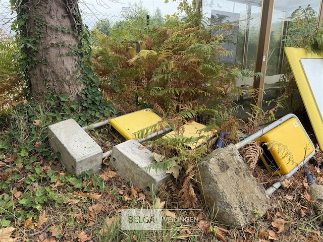 4x afvalbak + 1x steun - afbeelding 1 van  2