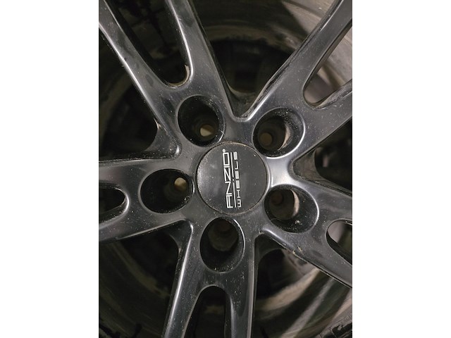 4x anzio 18” velgen met kumho 235/50r18 winterbanden - afbeelding 13 van  14