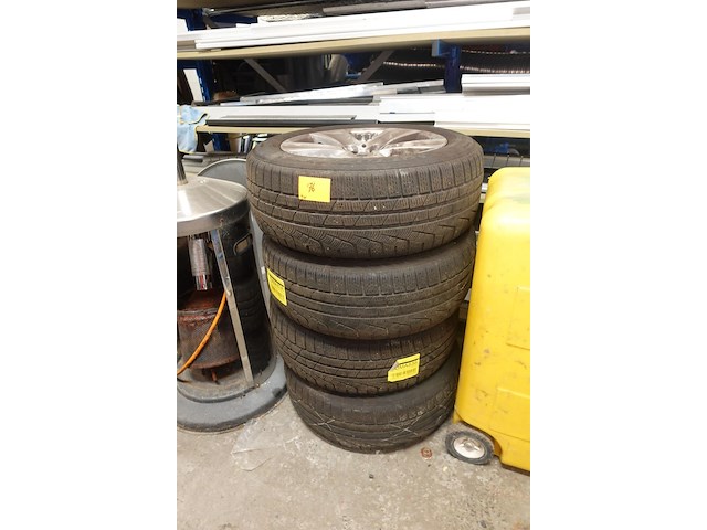 4x autoband met velg - afbeelding 1 van  6