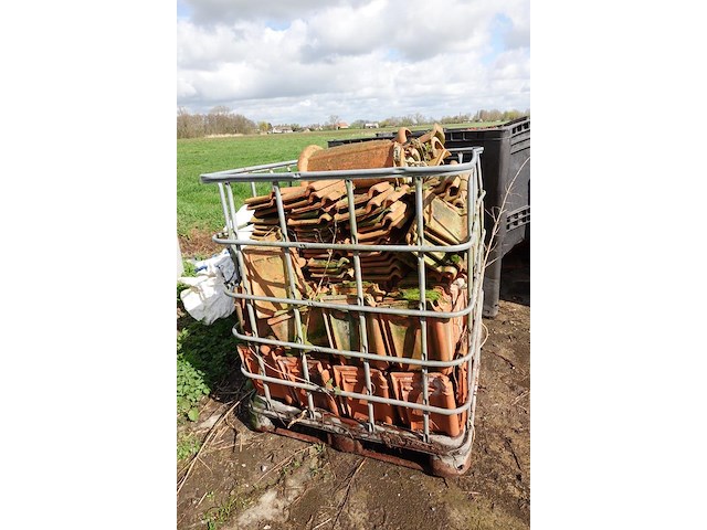 4x bak met rode pannen - afbeelding 7 van  7