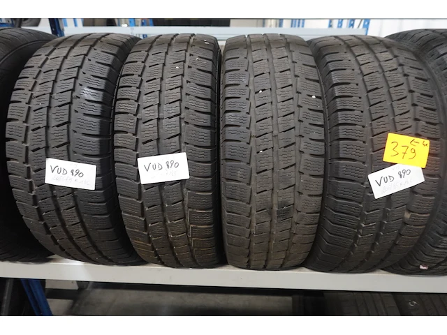 4x band ( gebruikt) 16inch tyfoon - afbeelding 1 van  3