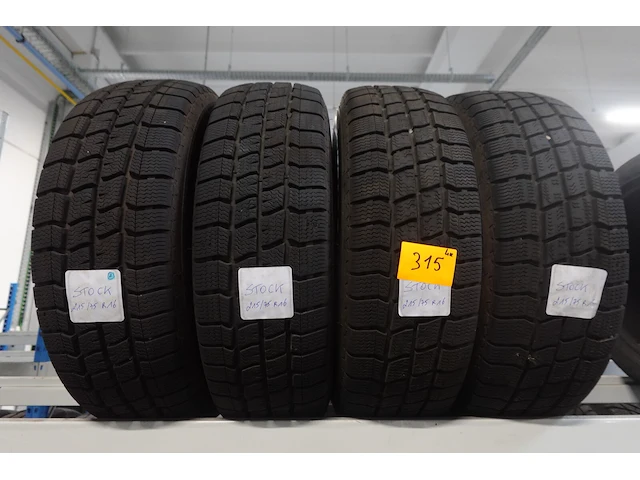 4x band ( gebruikt) 16inch vredestein - afbeelding 1 van  3