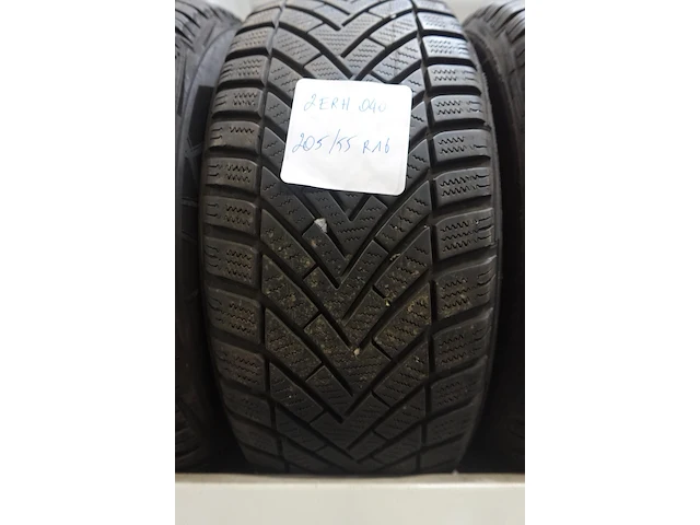 4x band ( gebruikt) 16inch vredestein - afbeelding 2 van  3