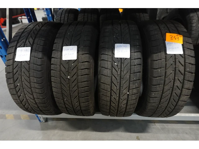 4x band ( gebruikt) 17inch dunlop - afbeelding 1 van  3