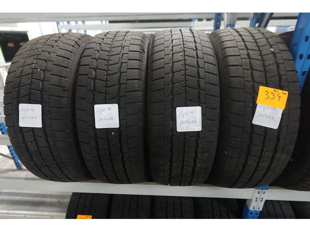 4x band ( gebruikt) 17inch falken - afbeelding 1 van  3