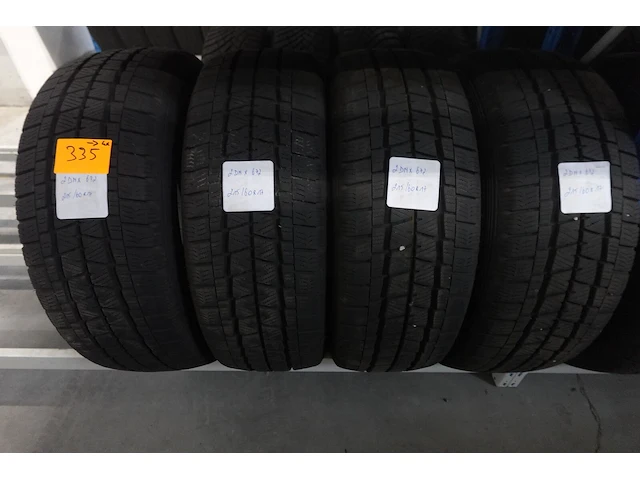 4x band ( gebruikt) 17inch falken - afbeelding 1 van  3