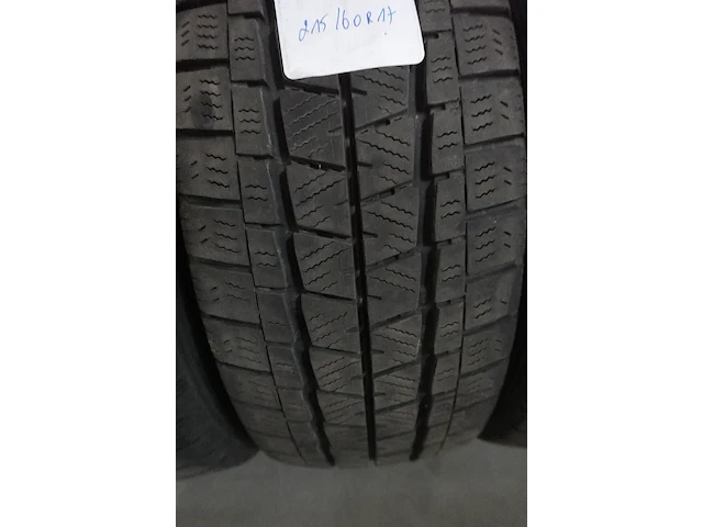 4x band ( gebruikt) 17inch falken - afbeelding 2 van  3
