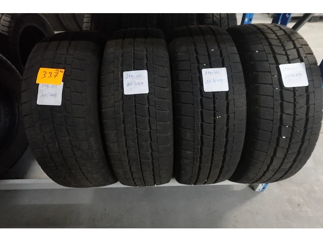 4x band ( gebruikt) 17inch falken - afbeelding 1 van  3