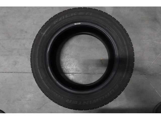 4x band ( gebruikt) 17inch falken - afbeelding 3 van  3