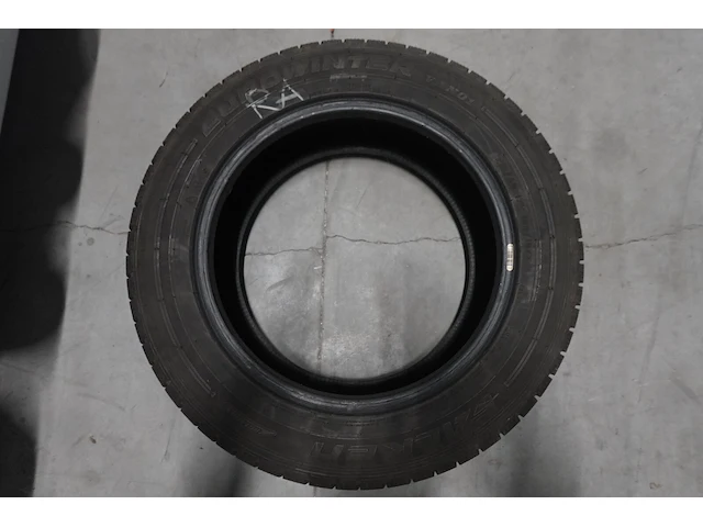4x band ( gebruikt) 17inch falken - afbeelding 3 van  3