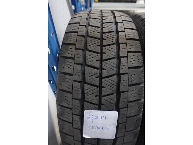 4x band ( gebruikt) 17inch falken - afbeelding 2 van  3