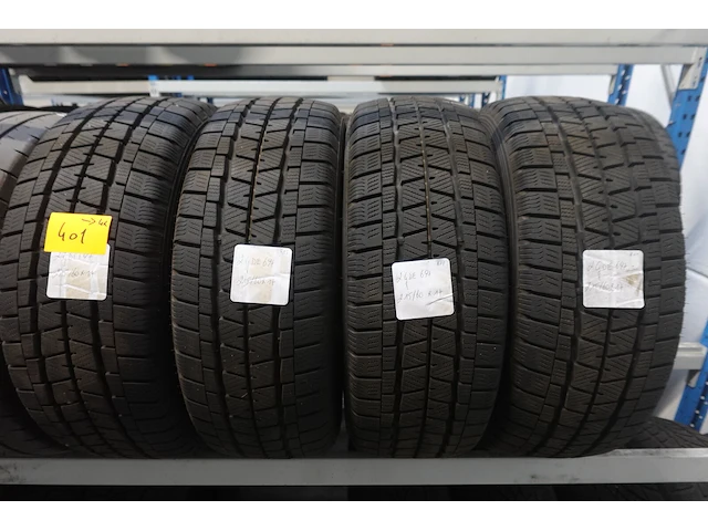 4x band ( gebruikt) 17inch falken - afbeelding 1 van  3