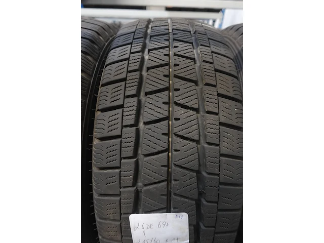 4x band ( gebruikt) 17inch falken - afbeelding 2 van  3