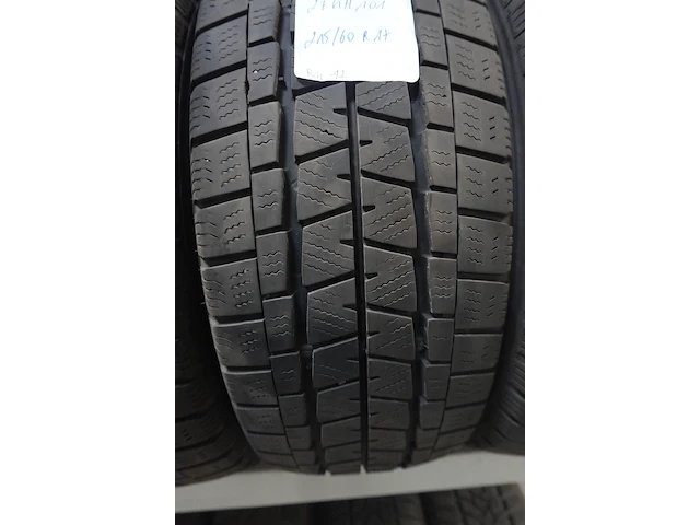 4x band ( gebruikt) 17inch falken - afbeelding 2 van  3