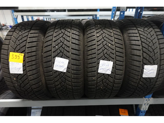 4x band ( gebruikt) 17inch goodyear - afbeelding 1 van  3