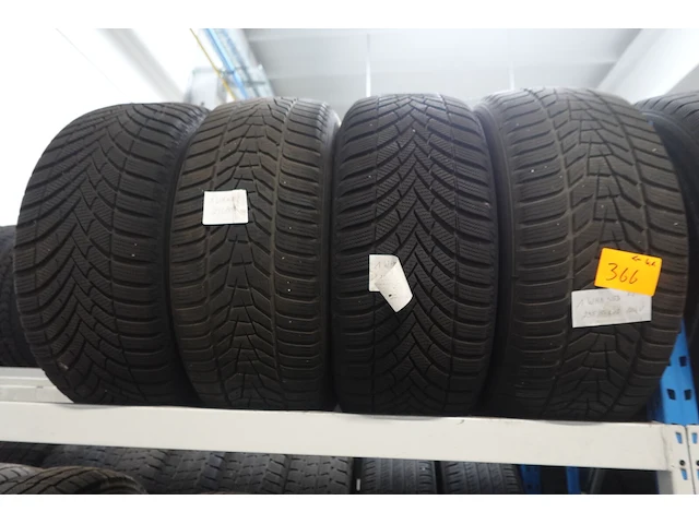 4x band ( gebruikt) 18ich hankook & semperit - afbeelding 1 van  3