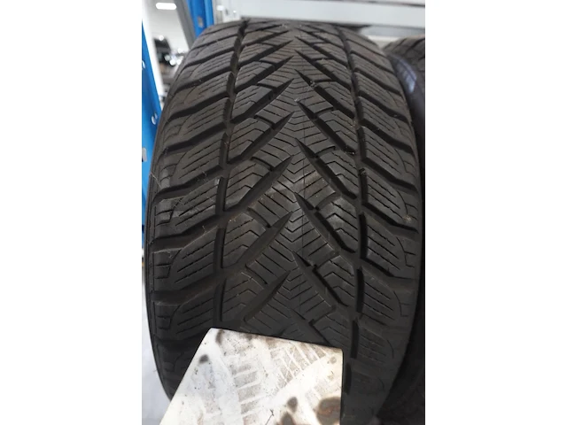 4x band ( gebruikt) 18inch goodyear - afbeelding 2 van  3