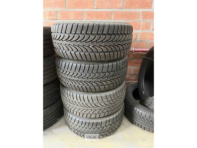 4x banden nokian - afbeelding 1 van  4
