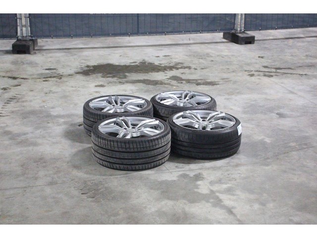 4x bmw e93 (3 serie) wielen - afbeelding 1 van  1