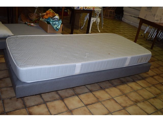 4x boxspring met matras( 1 persoons) - afbeelding 1 van  4