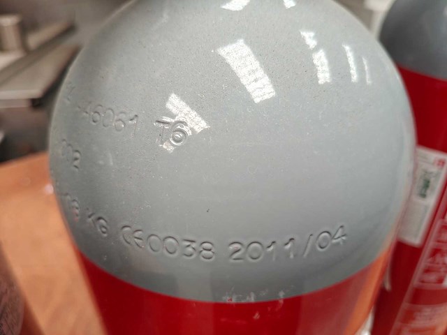 4x co2 snelblusser - fire extinguisher - sicli - afbeelding 5 van  5
