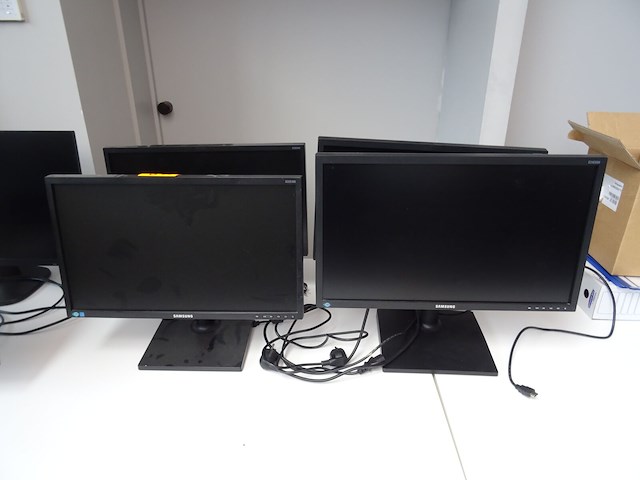 4x computerscherm samsung - afbeelding 1 van  5