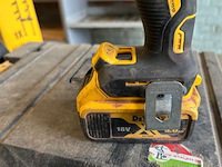 4x dewalt machine - afbeelding 12 van  16