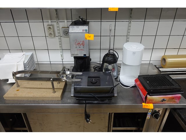 4x divers huishoudtoestel - afbeelding 1 van  7