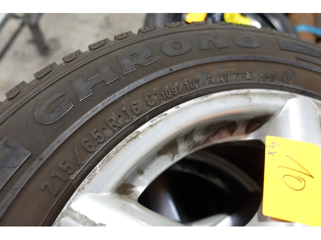 4x diverse allu wiel pirelli - afbeelding 3 van  3