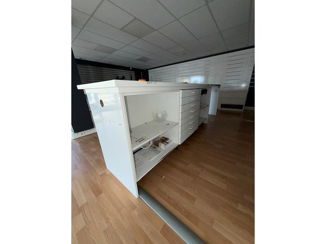 4x diverse houten meubel - afbeelding 2 van  5