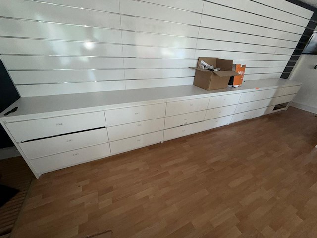 4x diverse houten meubel - afbeelding 4 van  5