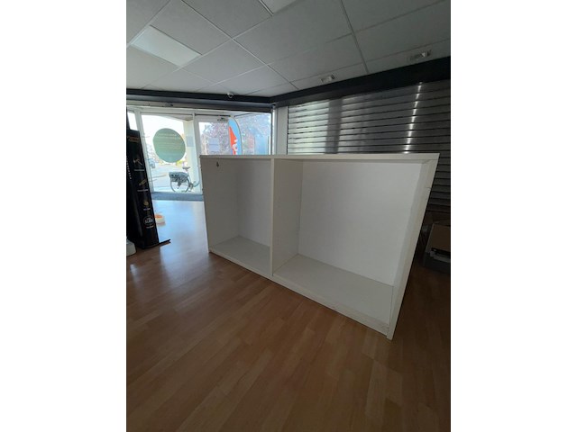 4x diverse houten meubel - afbeelding 5 van  5