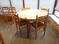 4x diverse houten tafel + 20x houten stoel - afbeelding 5 van  5