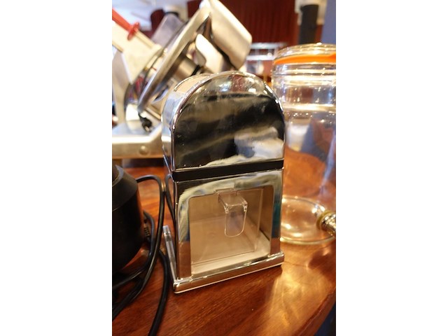 4x diverse keukenapparaten - afbeelding 4 van  5