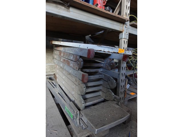 4x diverse klapladder - afbeelding 1 van  2