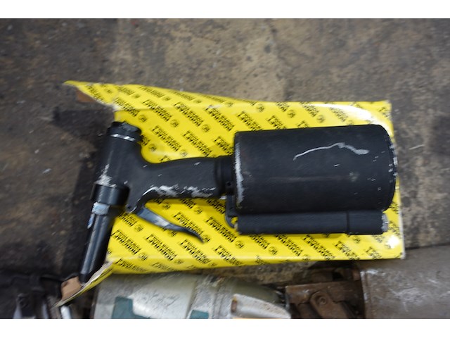 4x diverse pneumatische schieters - afbeelding 3 van  5