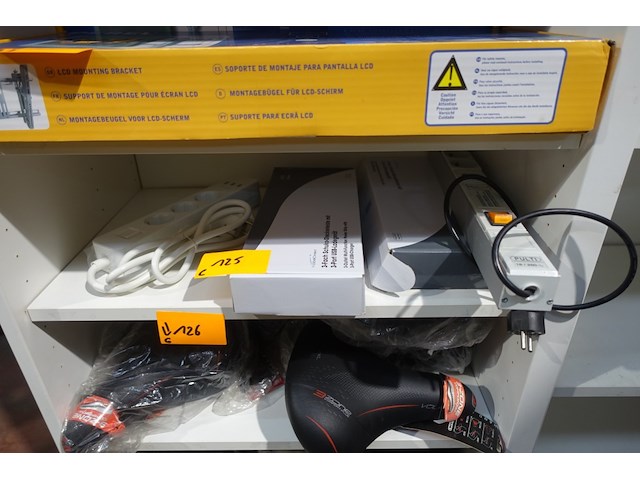 4x diverse stekkerdozen - afbeelding 1 van  2