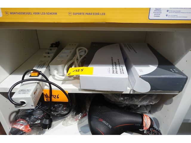 4x diverse stekkerdozen - afbeelding 2 van  2