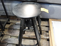 4x diverse stoelen - afbeelding 3 van  6