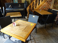 4x diverse tafel