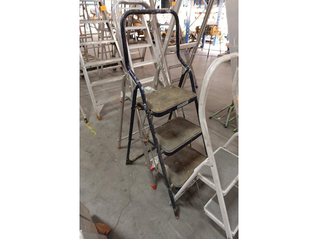 4x diverse trapladders - afbeelding 3 van  5