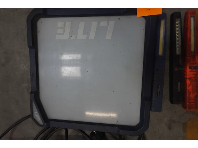 4x diverse verlichting - afbeelding 3 van  4